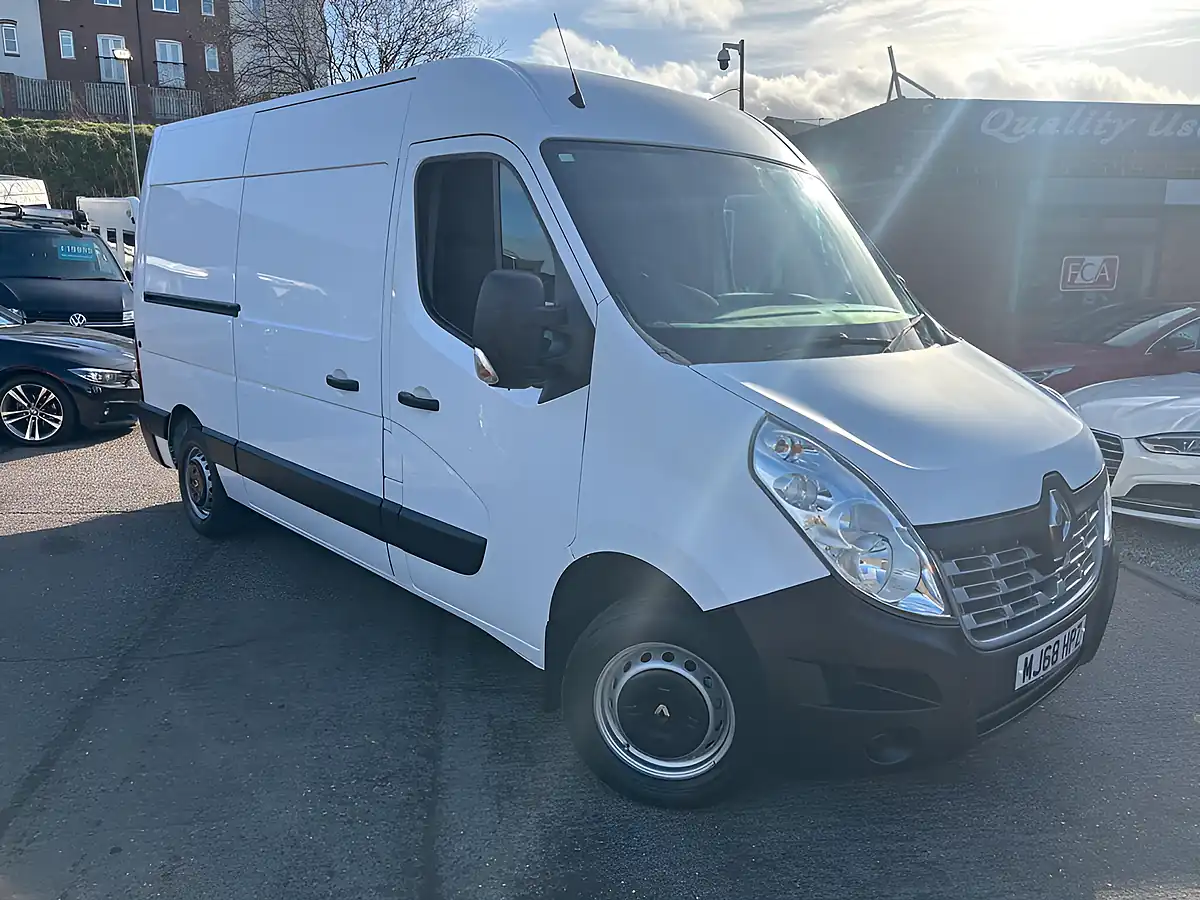Used 2018 Renault Master Business White - Interior and Exterior details 3
