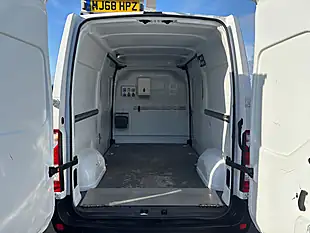 Used 2018 Renault Master Business White - Interior and Exterior details 7