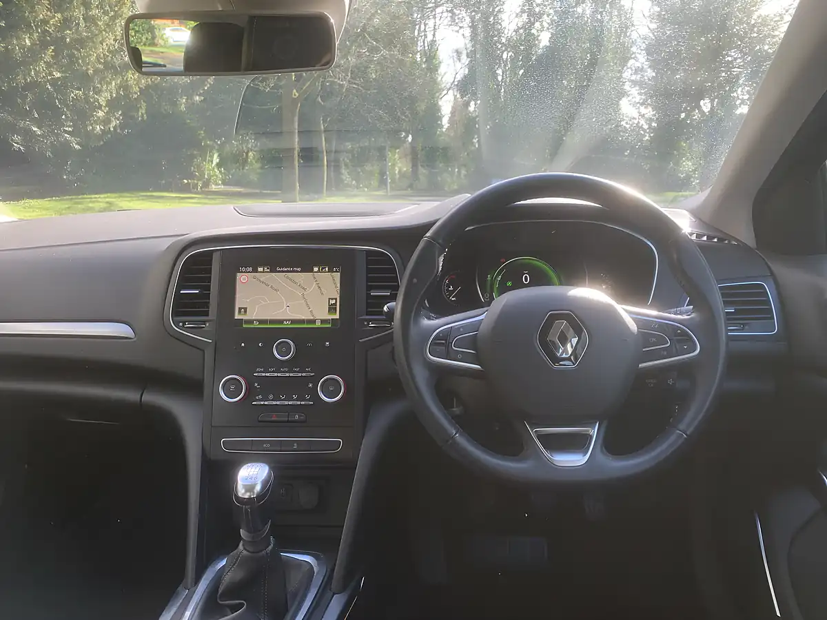 Used 2018 Renault Megane Dynamique Nav Cosmos Blue Metallic - Interior and Exterior details 13
