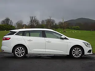 Used 2018 Renault Megane Dynamique Nav Sport Tourer White - Interior and Exterior details 12