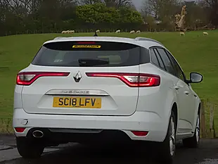 Used 2018 Renault Megane Dynamique Nav Sport Tourer White - Interior and Exterior details 4