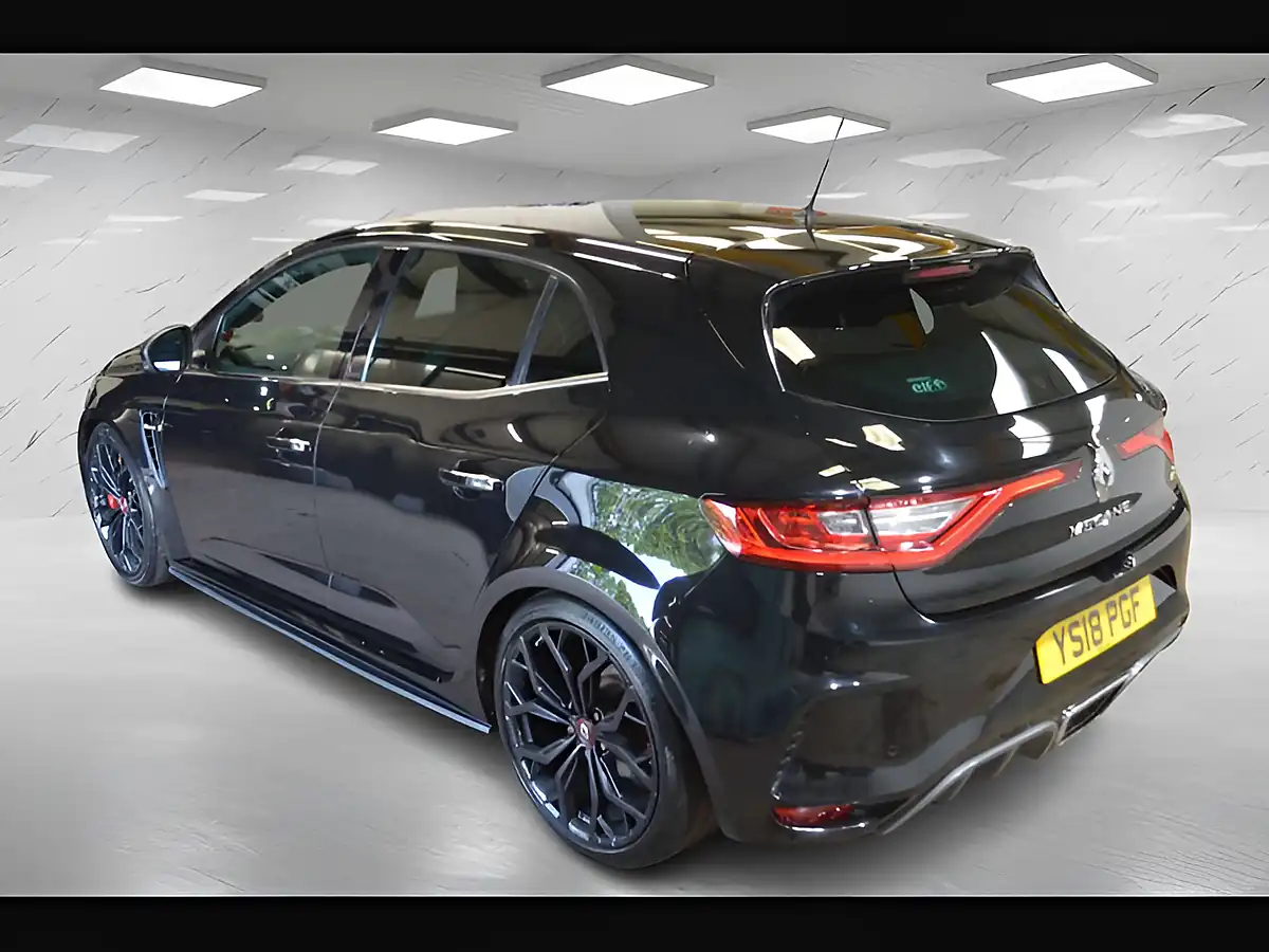 Used 2018 Renault Megane R.S.280 Diamond Black - Interior and Exterior details 8