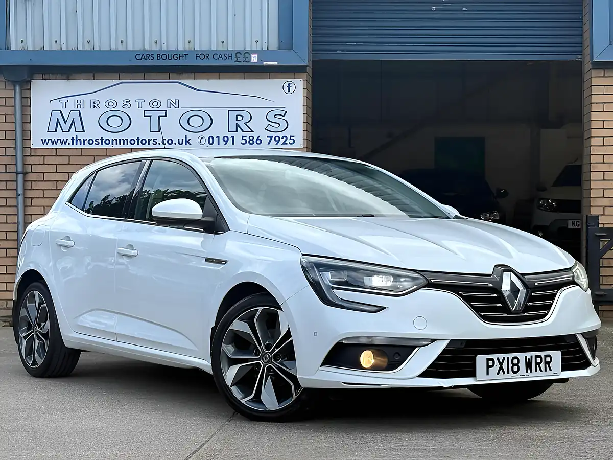 Used 2018 Renault Megane Signature Nav White - Front View