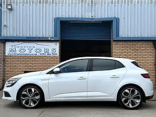 Used 2018 Renault Megane Signature Nav White - Interior and Exterior details 5
