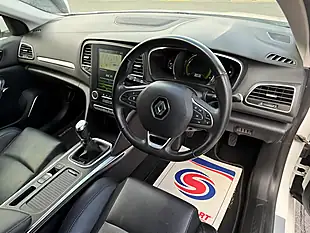 Used 2018 Renault Megane Signature Nav White - Interior and Exterior details 9