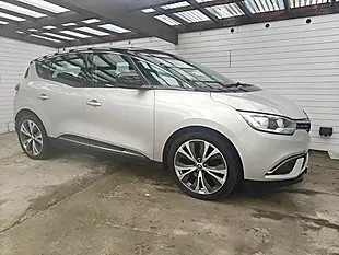 Used 2018 Renault Scenic Dynamique Nav Silver - Interior and Exterior details 8