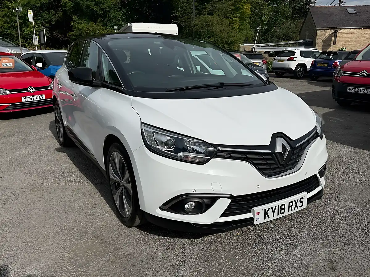 Used 2018 Renault Scenic Dynamique Nav White - Interior and Exterior details 12