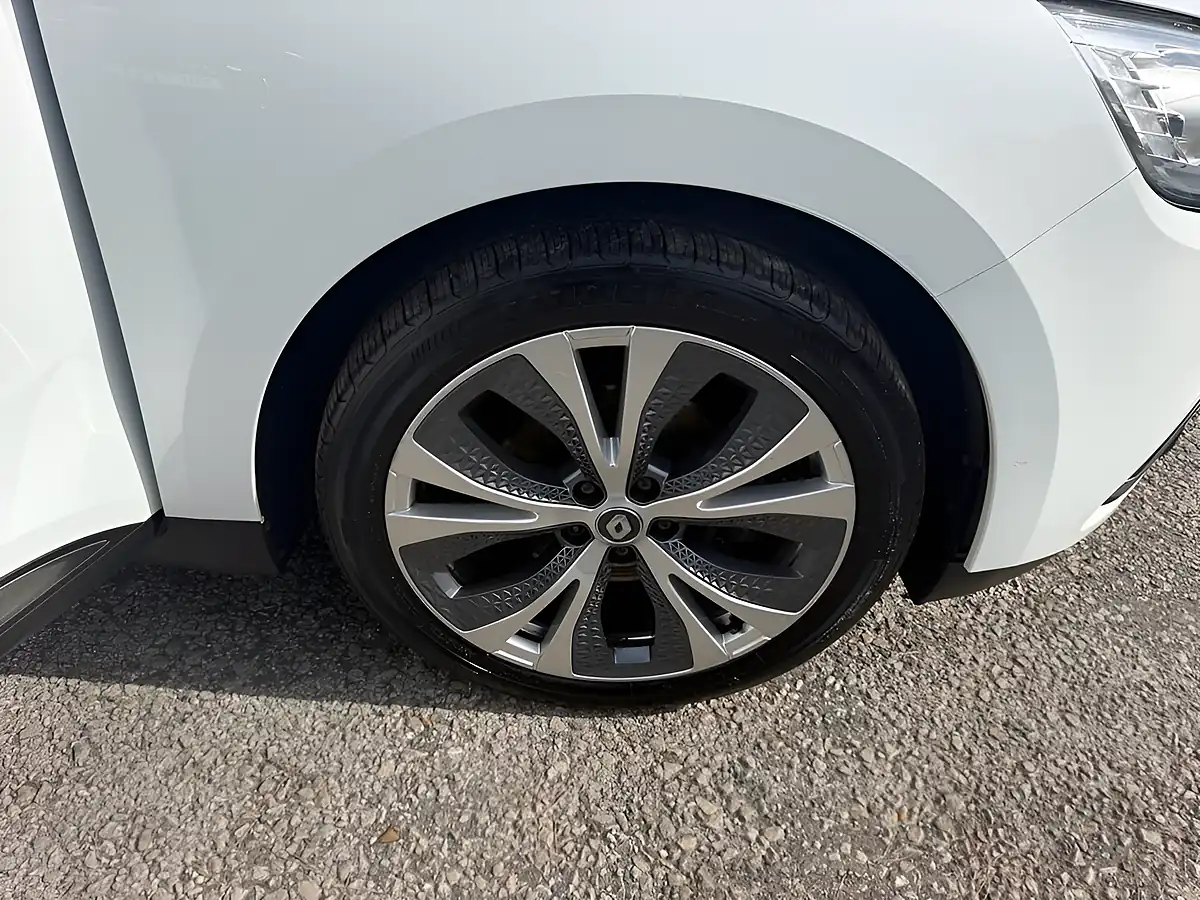 Used 2018 Renault Scenic Dynamique Nav White - Interior and Exterior details 20