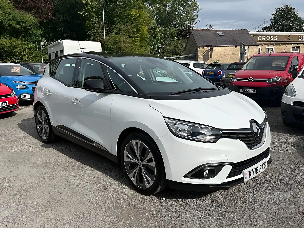 Used 2018 Renault Scenic Dynamique Nav White - Interior and Exterior details 7