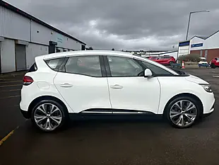 Used 2018 Renault Scenic Dynamique Nav White - Interior and Exterior details 7