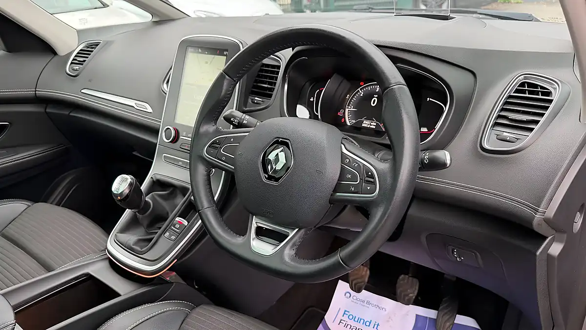 Used 2018 Renault Scenic Dynamique S Nav Grey - Interior and Exterior details 12