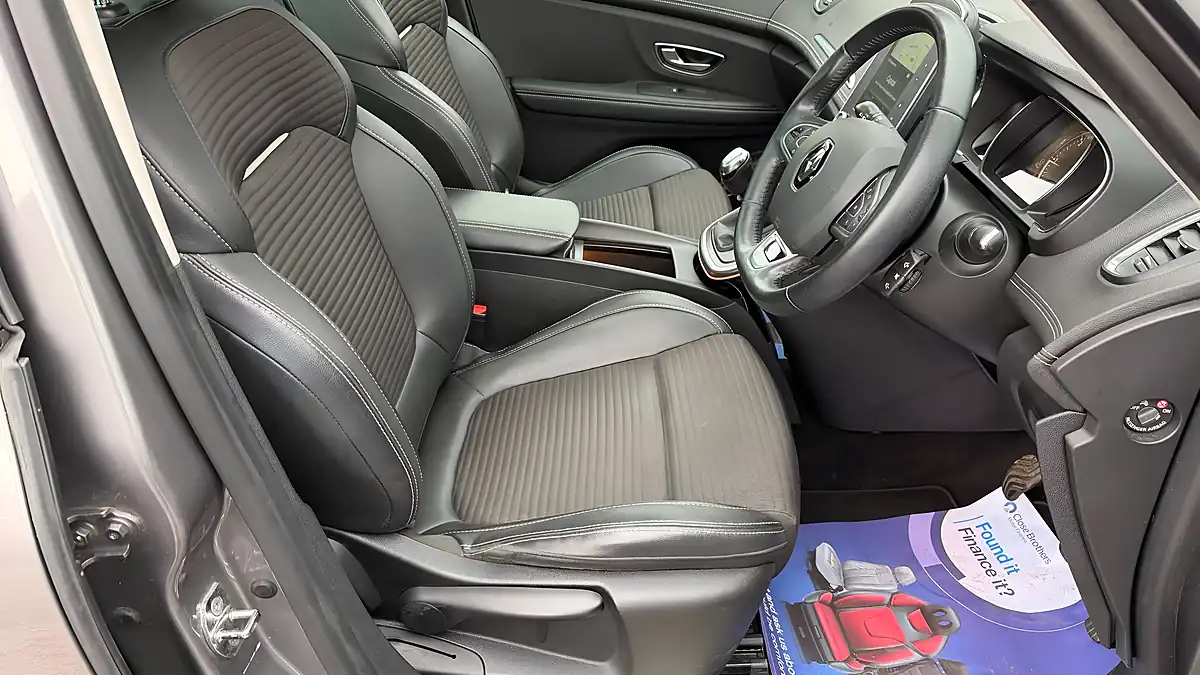 Used 2018 Renault Scenic Dynamique S Nav Grey - Interior and Exterior details 14