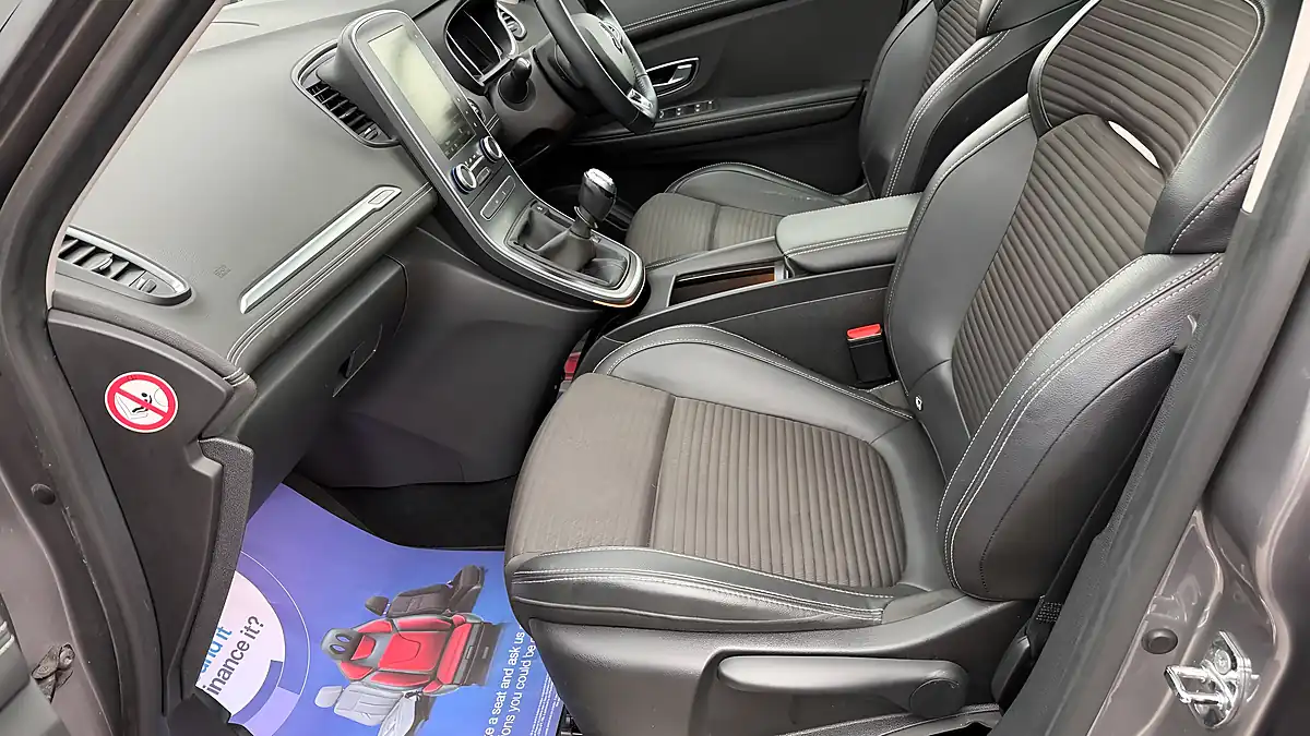 Used 2018 Renault Scenic Dynamique S Nav Grey - Interior and Exterior details 17