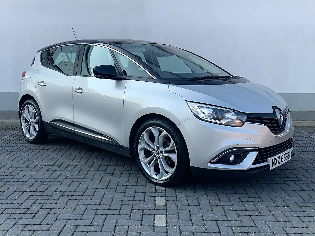 Used 2018 Renault Scenic Iconic Silver - Interior and Exterior details 3