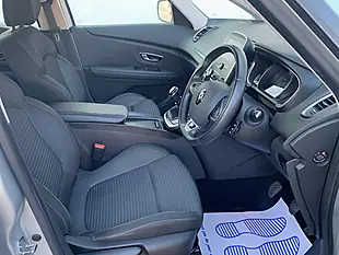 Used 2018 Renault Scenic Iconic Silver - Interior and Exterior details 5