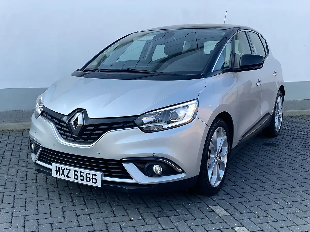 Used 2018 Renault Scenic Iconic Silver - Interior and Exterior details 7