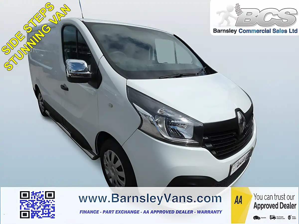 Used 2018 Renault Trafic Business+ Glacier White - Front View