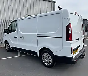 Used 2018 Renault Trafic Business + No Vat White - Interior and Exterior details 4