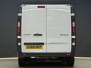 Used 2018 Renault Trafic Business White - Interior and Exterior details 7