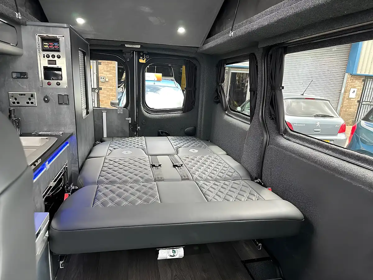 Used 2018 Renault Trafic Campervan White - Interior and Exterior details 10