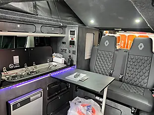 Used 2018 Renault Trafic Campervan White - Interior and Exterior details 3