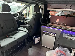 Used 2018 Renault Trafic Campervan White - Interior and Exterior details 6