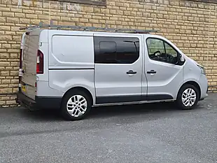 Used 2018 Renault Trafic Energy 27 Sport Nav Crew Van Swb Silver - Interior and Exterior details 15