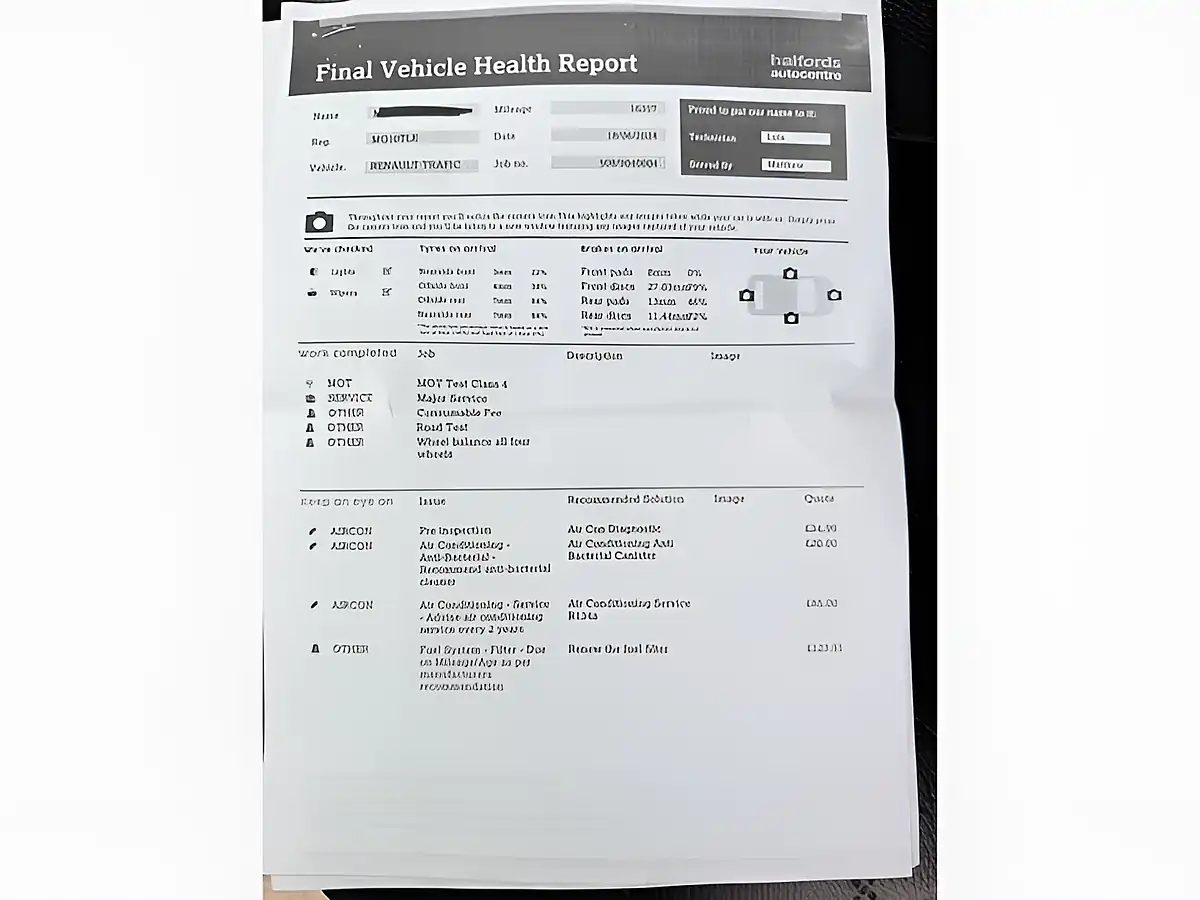 Used 2018 Renault Trafic Energy 27 Sport Nav Grey - Interior and Exterior details 18