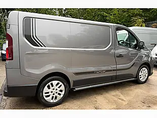 Used 2018 Renault Trafic Energy 27 Sport Nav Grey - Interior and Exterior details 8