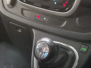 Used 2018 Renault Trafic Sport Nav Black - Interior and Exterior details 17