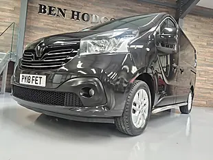 Used 2018 Renault Trafic Sport Nav Black - Interior and Exterior details 2