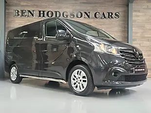 Used 2018 Renault Trafic Sport Nav Black - Interior and Exterior details 7
