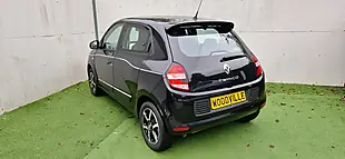 Used 2018 Renault Twingo Dynamique Energy Black - Interior and Exterior details 10