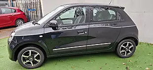 Used 2018 Renault Twingo Dynamique Energy Black - Interior and Exterior details 6