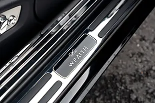 Used 2018 Rolls-Royce Wraith Black Badge Diamond Black - Interior and Exterior details 15