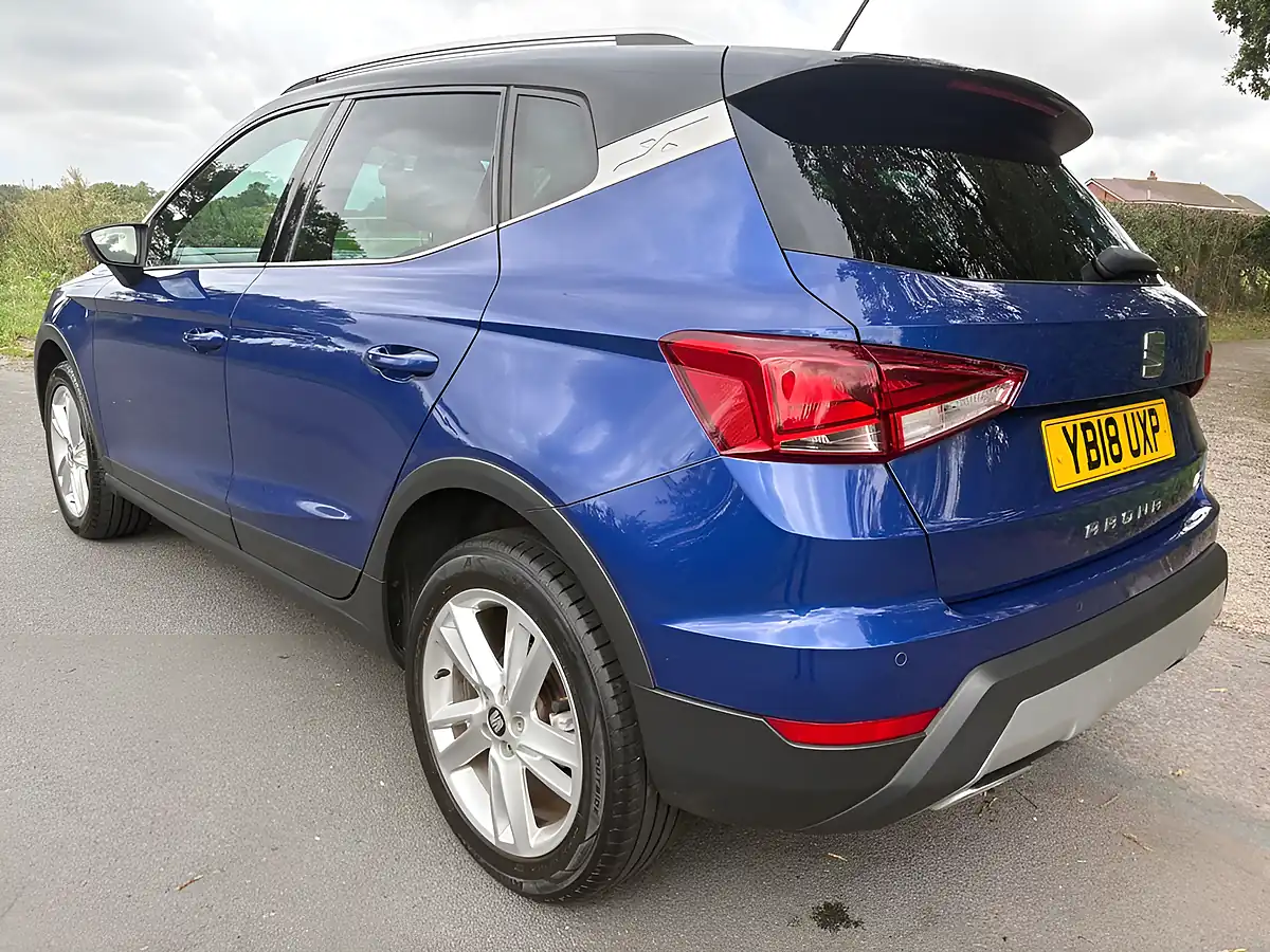 Used 2018 SEAT Arona Fr Blue - Interior and Exterior details 15