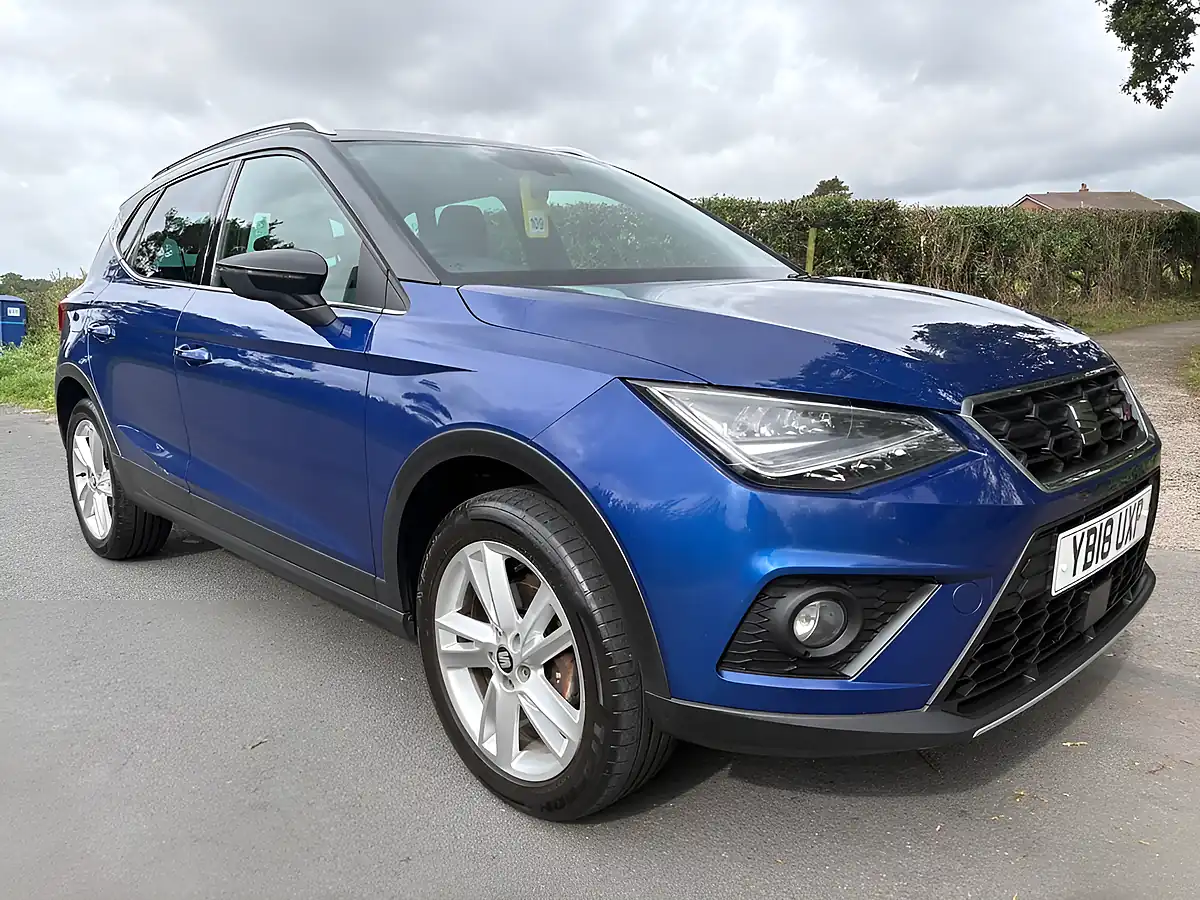Used 2018 SEAT Arona Fr Blue - Interior and Exterior details 16