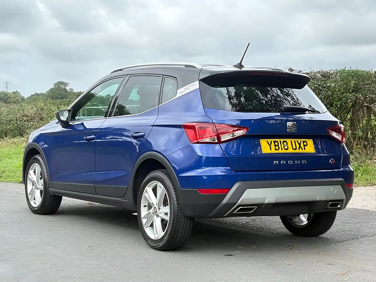 Used 2018 SEAT Arona Fr Blue - Interior and Exterior details 6