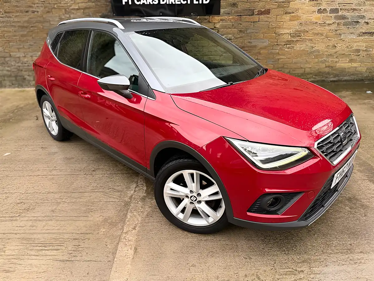 Used 2018 SEAT Arona Fr Red - Front View