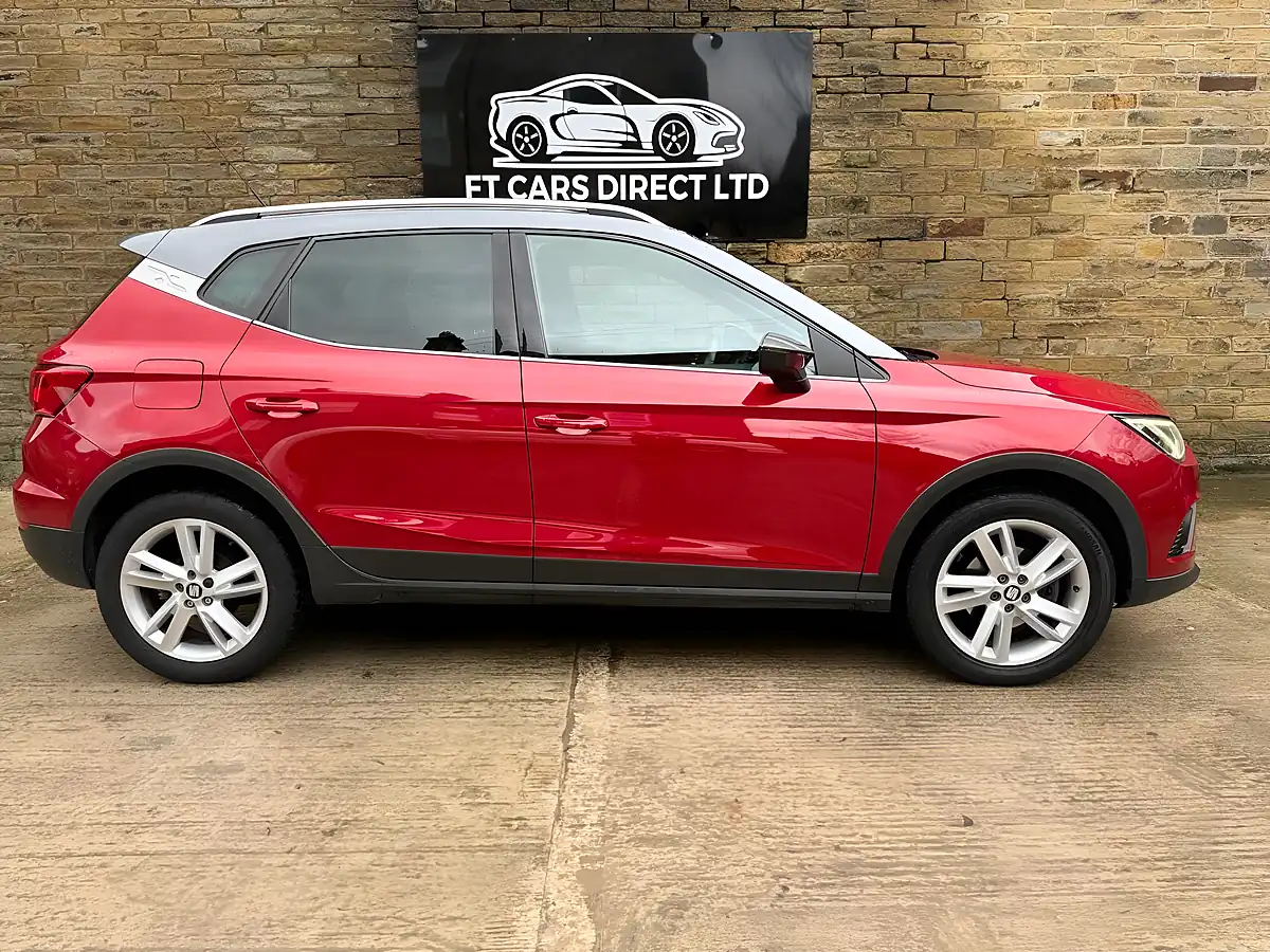 Used 2018 SEAT Arona Fr Red - Interior and Exterior details 11