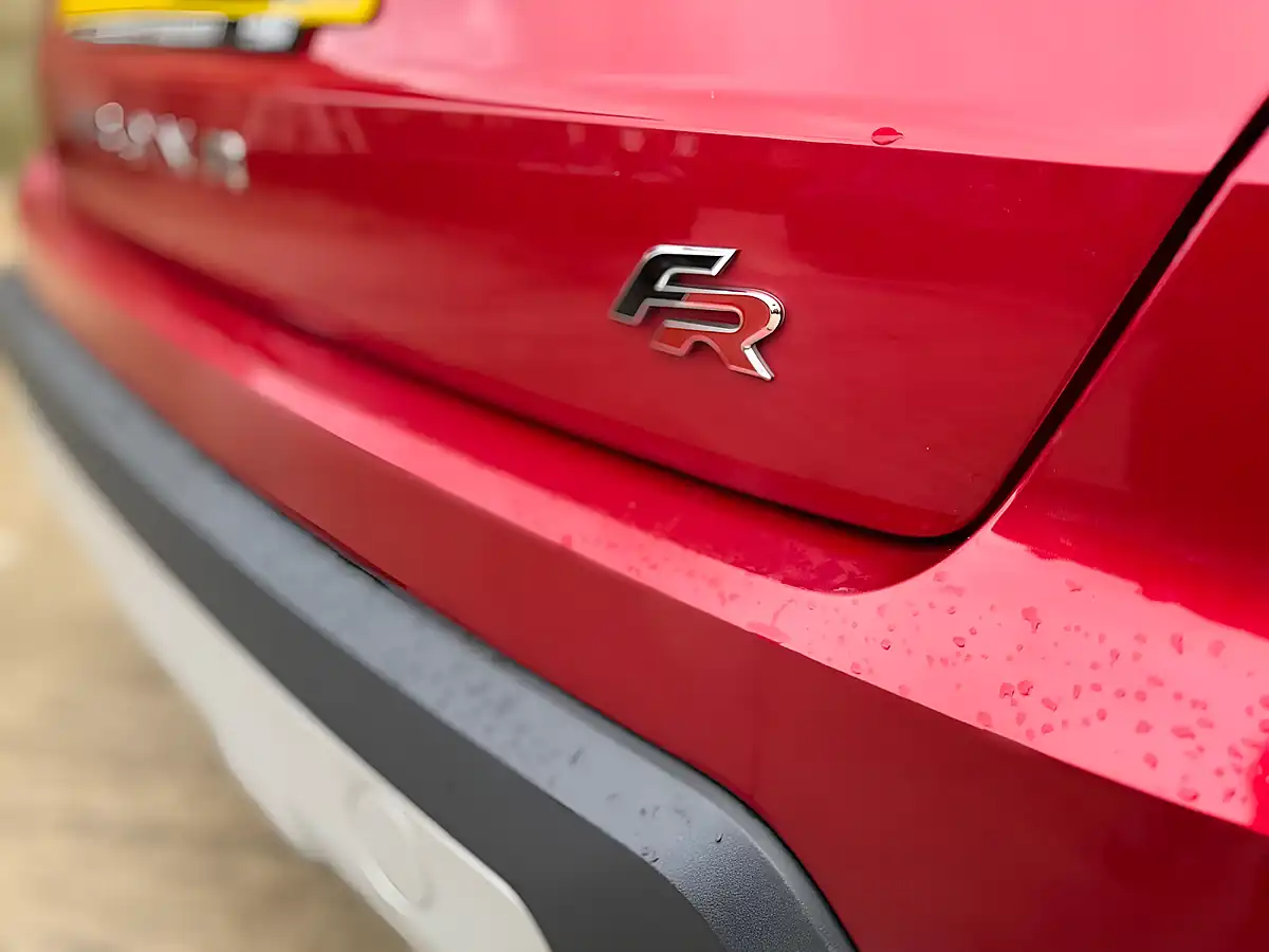 Used 2018 SEAT Arona Fr Red - Interior and Exterior details 16