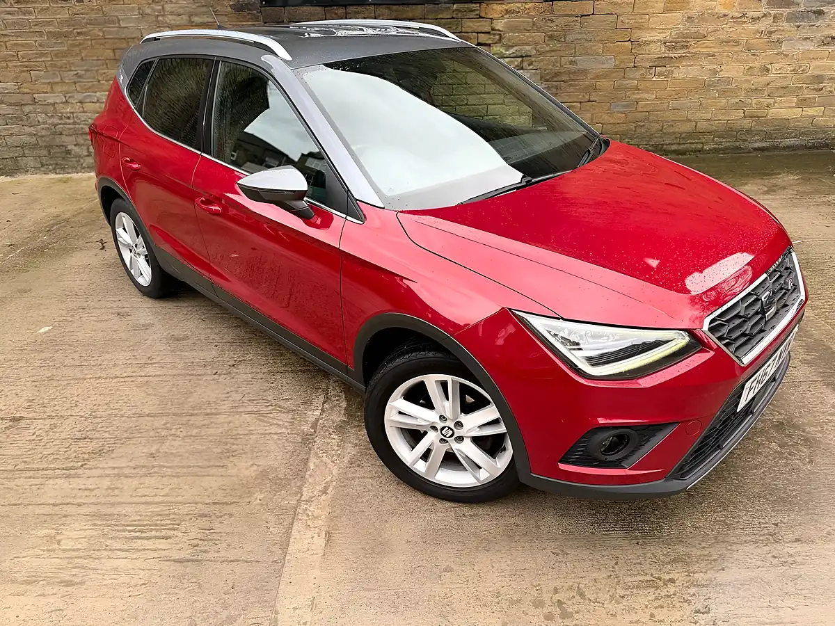 Used 2018 SEAT Arona Fr Red - Interior and Exterior details 5