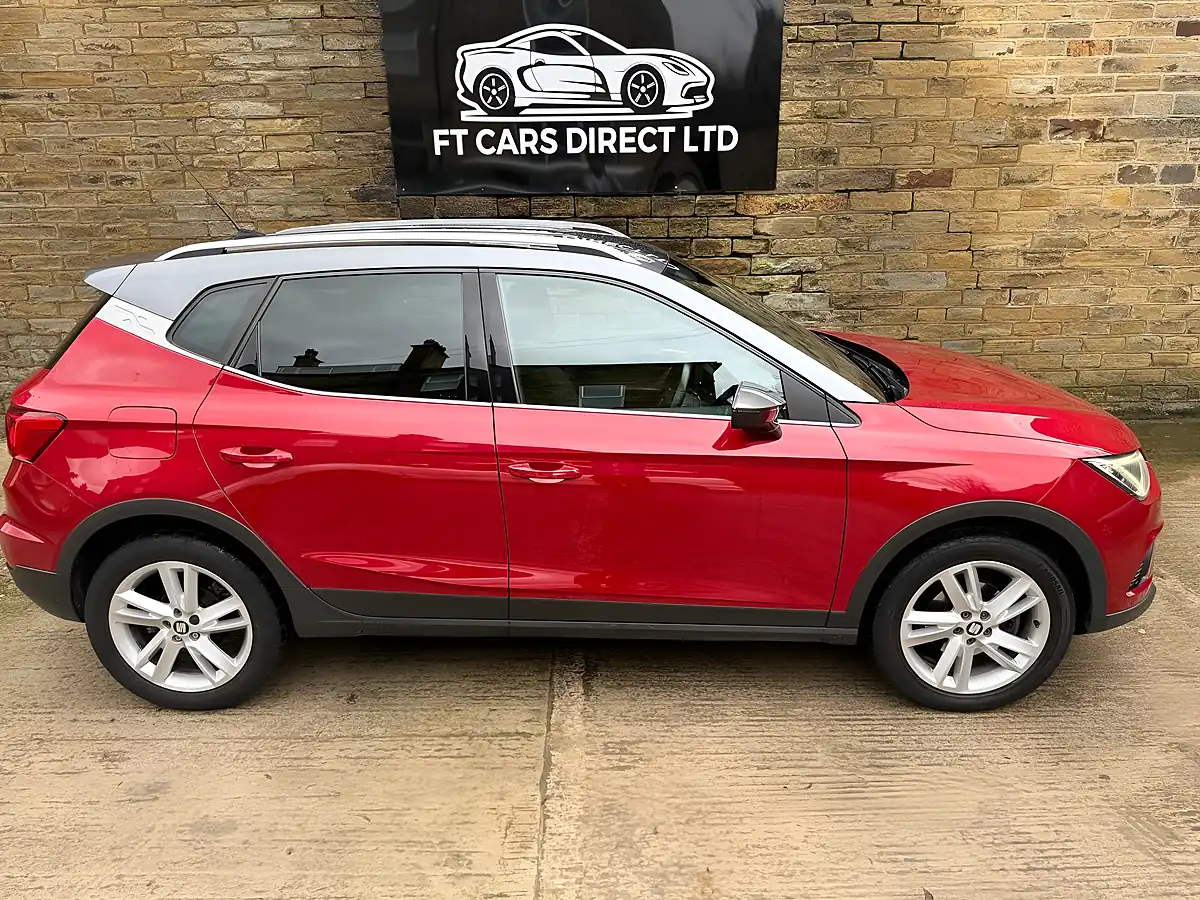 Used 2018 SEAT Arona Fr Red - Interior and Exterior details 9