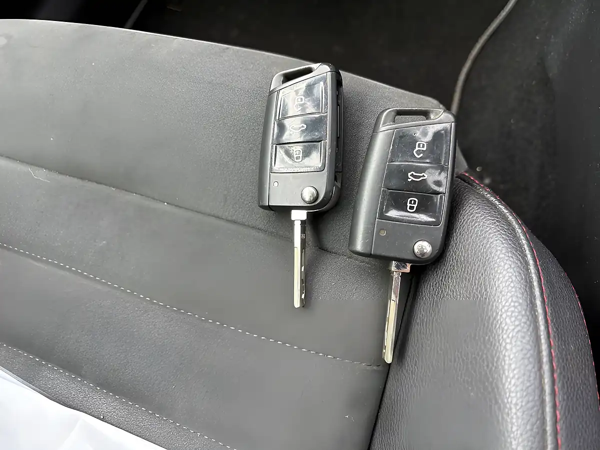Used 2018 SEAT Arona Fr Sport Grey - Interior and Exterior details 13
