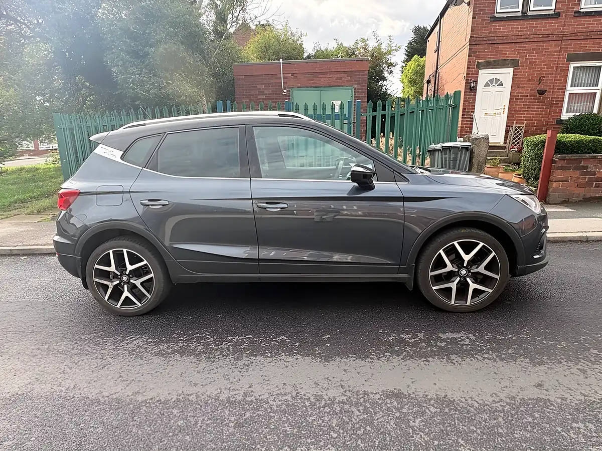 Used 2018 SEAT Arona Fr Sport Grey - Interior and Exterior details 7