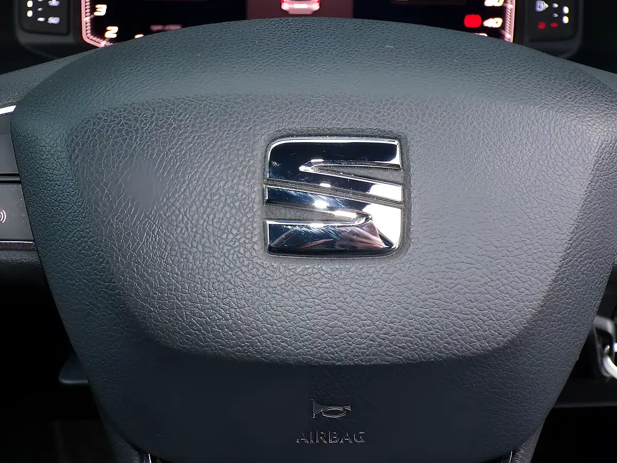 Used 2018 SEAT Arona Fr Sport Red - Interior and Exterior details 16