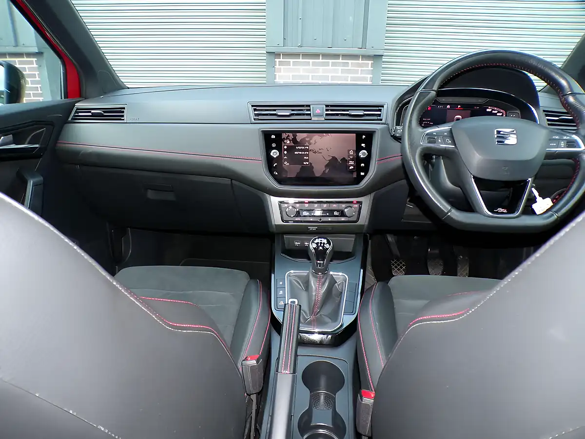 Used 2018 SEAT Arona Fr Sport Red - Interior and Exterior details 2