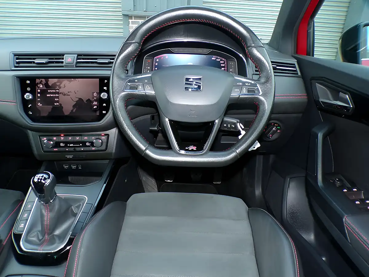 Used 2018 SEAT Arona Fr Sport Red - Interior and Exterior details 4