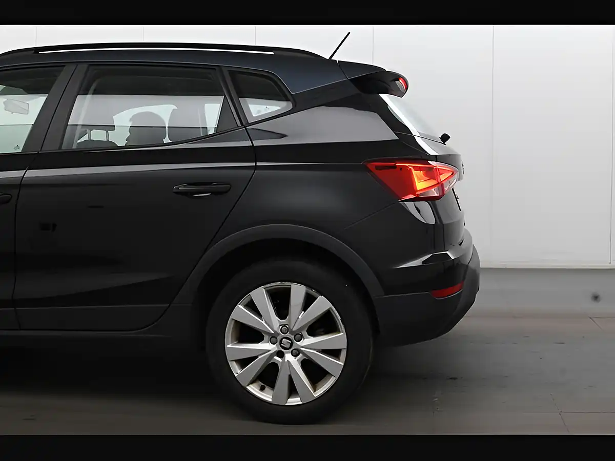 Used 2018 SEAT Arona Se Technology Black - Interior and Exterior details 10