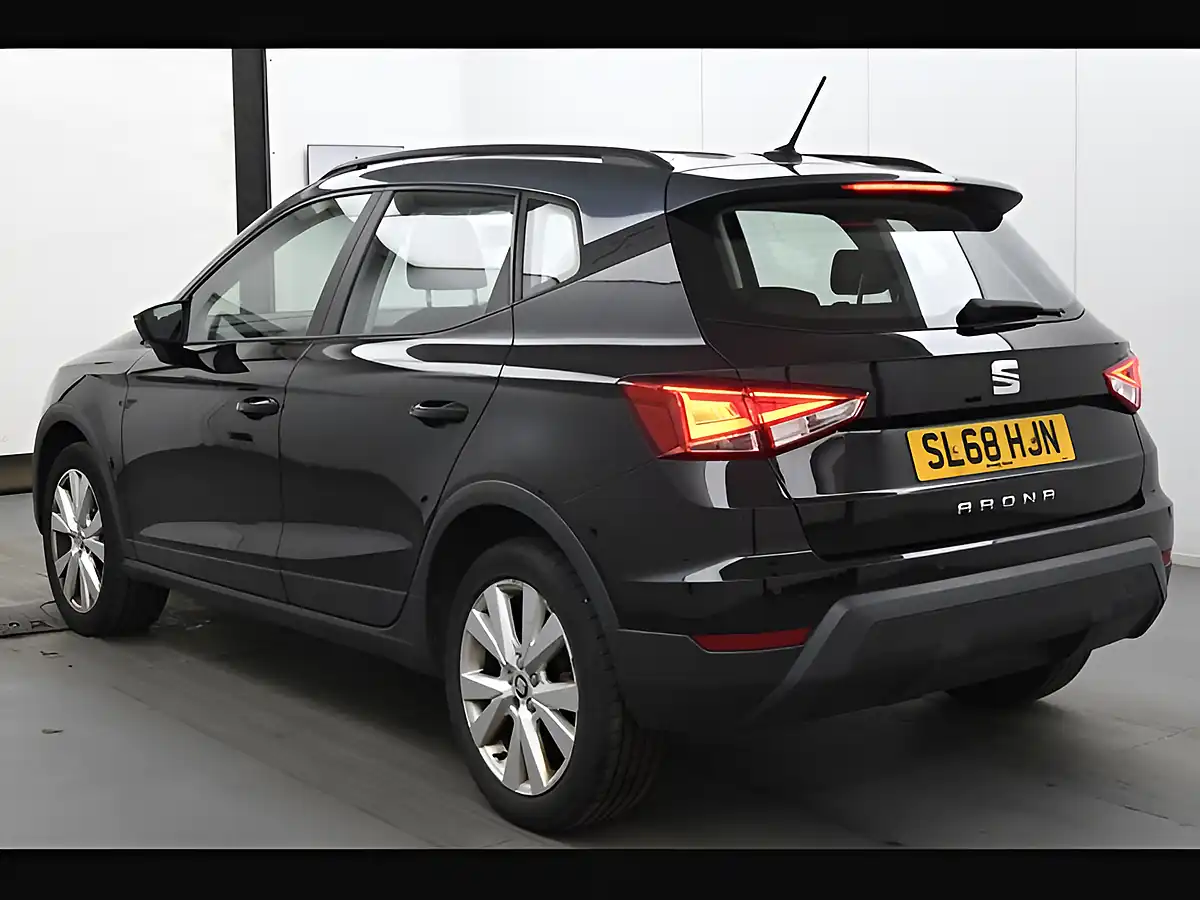 Used 2018 SEAT Arona Se Technology Black - Interior and Exterior details 12